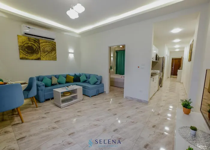 Selena Bay Boutique